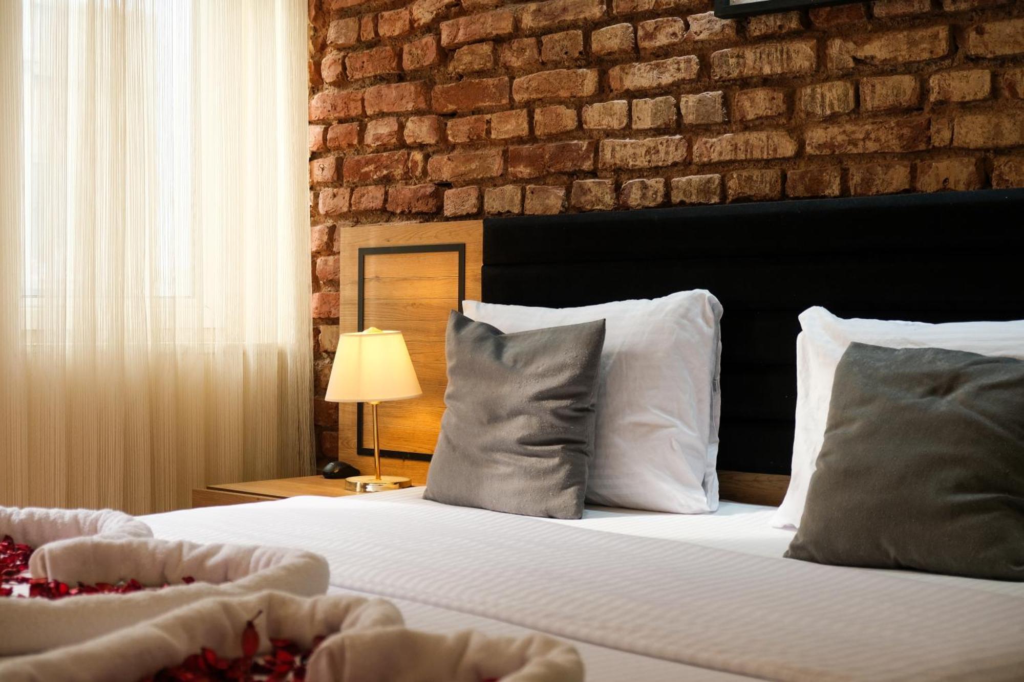 Taksim Nikea Suites 80 อิสตันบูล ภายนอก รูปภาพ